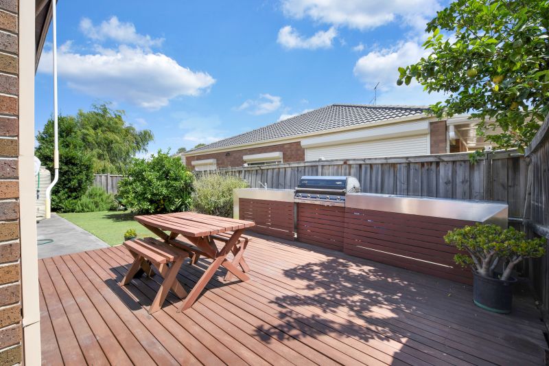13 Jenolan Way, South Morang