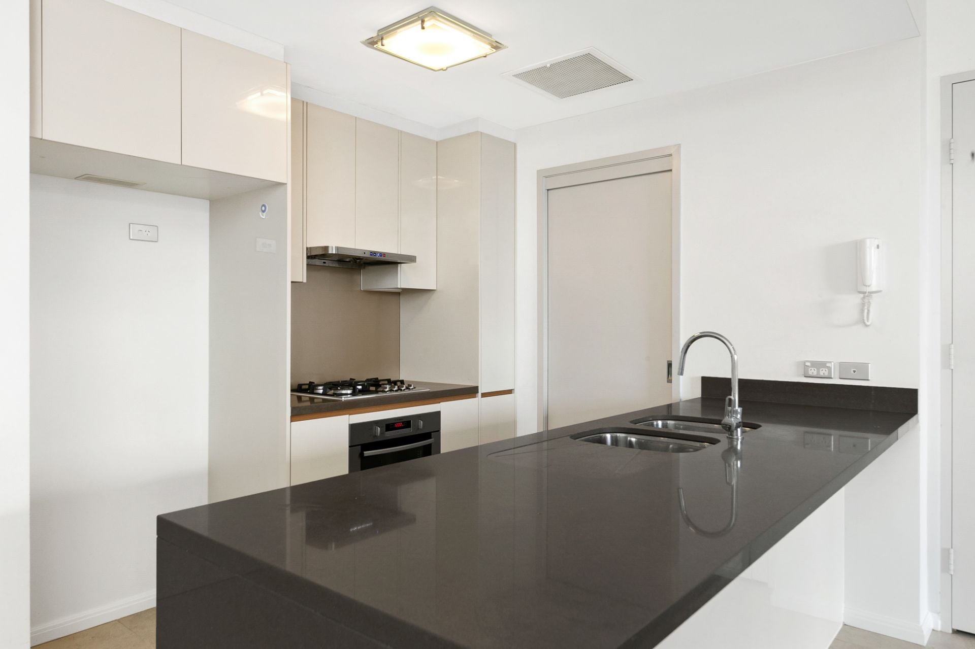 7/29 Seven Street, Epping, Epping - Thumbnail 3