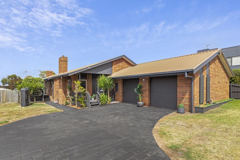 57 Beach Road, Torquay VIC 3228