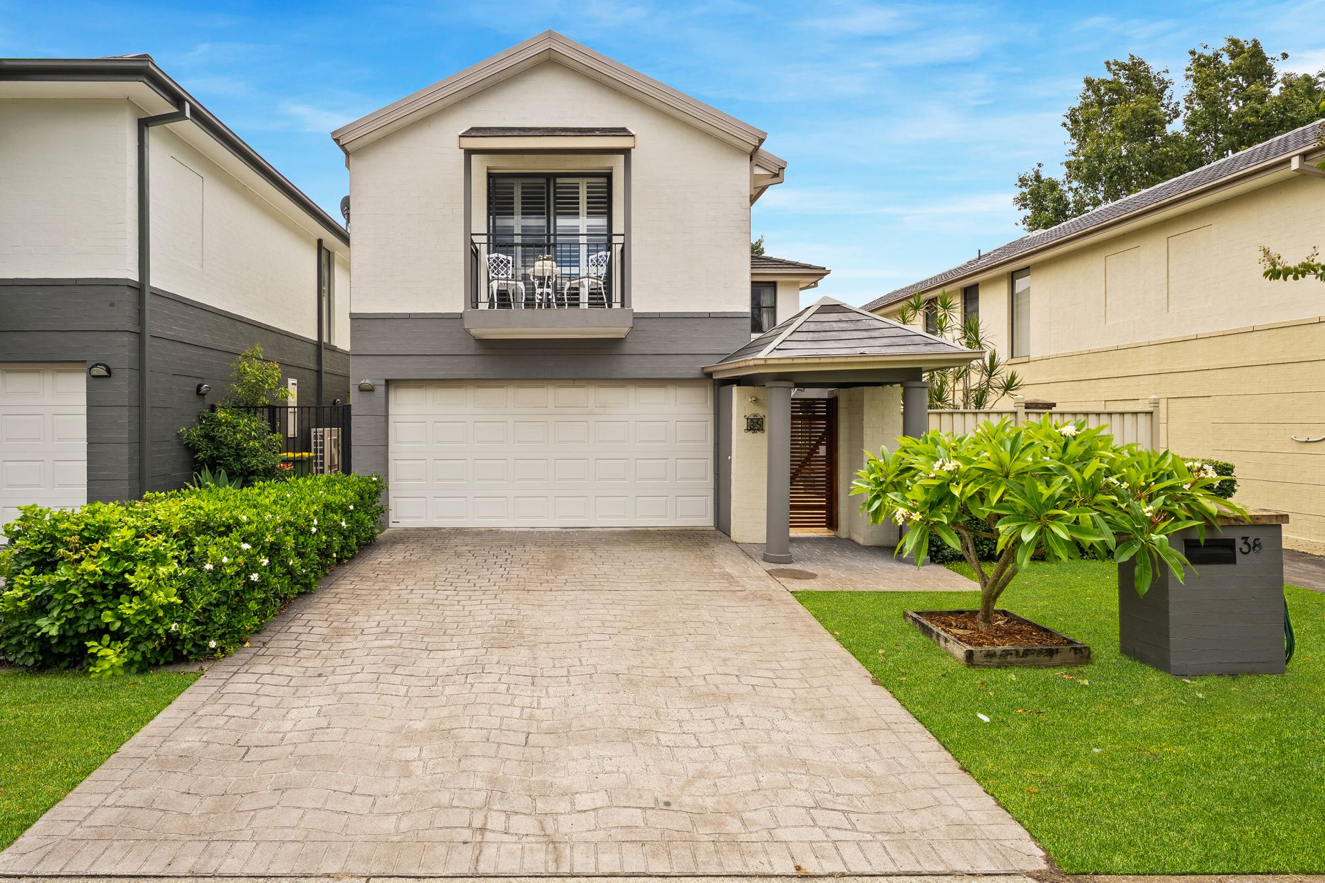 38 Greenwich Place, Mardi, Mardi - Thumbnail 3