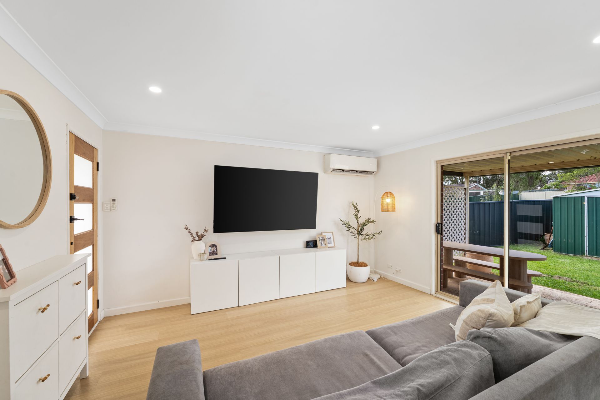 16 Kite Crescent, Hamlyn Terrace, Hamlyn Terrace - Thumbnail 4