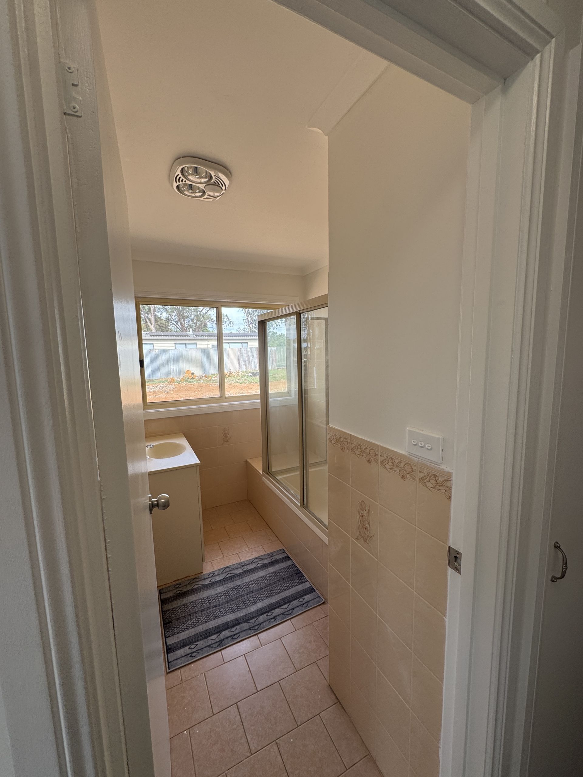 42 Belmore Street, WOODSTOCK, Woodstock - Thumbnail 7