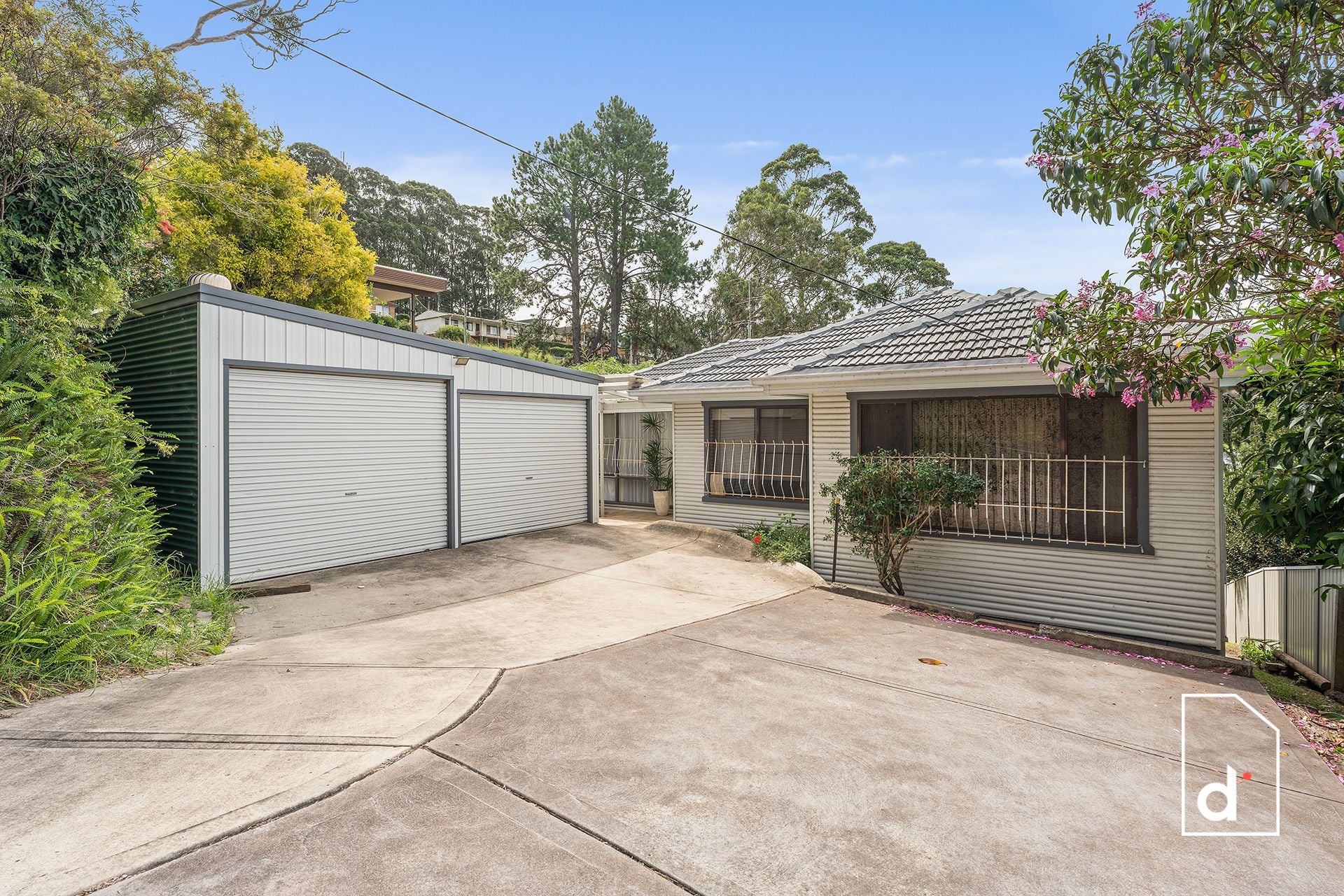 90 Robertson Street, Coniston NSW