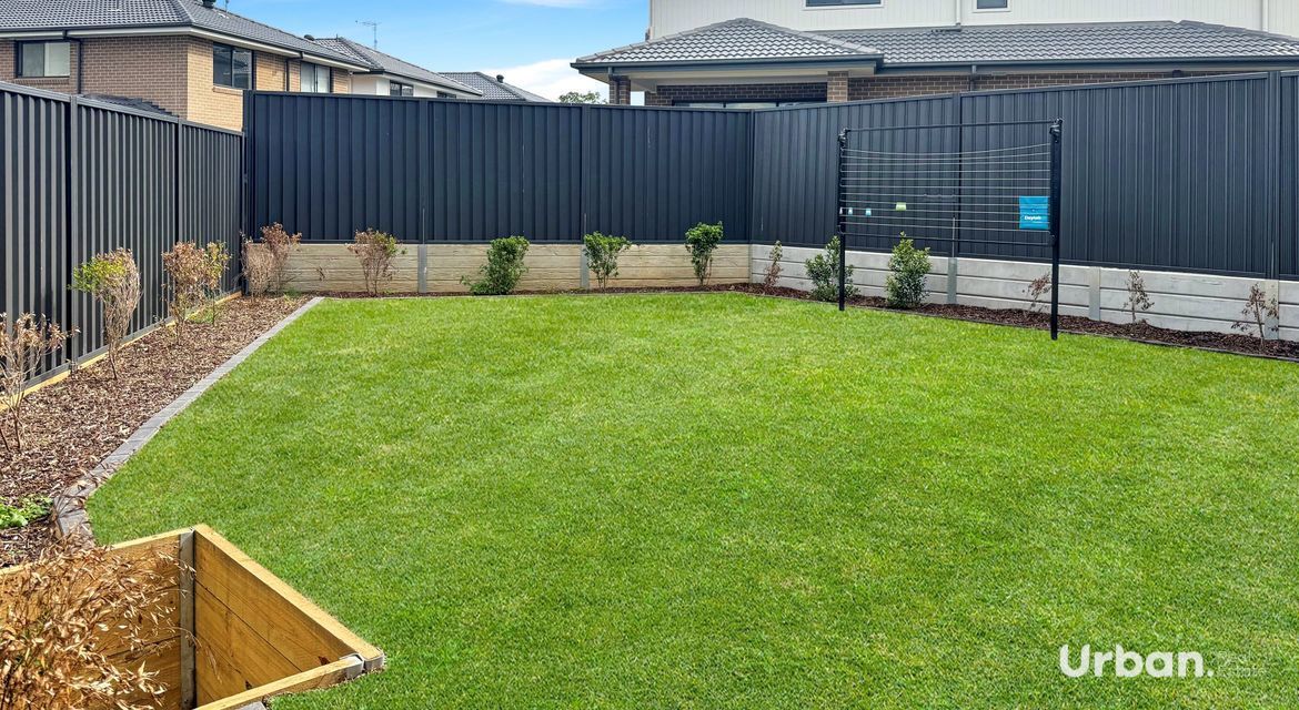 Gables 6 Saltbush Way