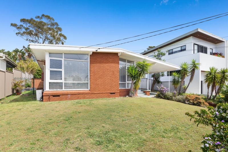 34 Woodward Avenue CARINGBAH SOUTH 2229