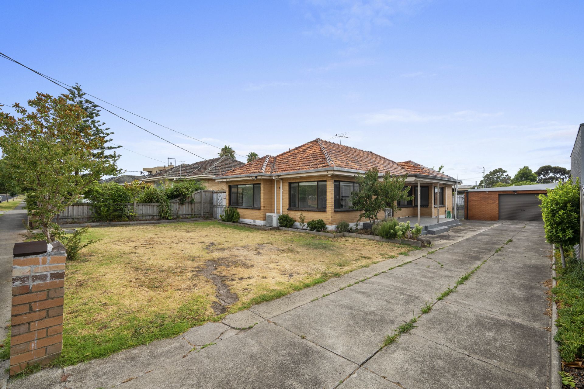 Beautifully Renovated Home with Flexible Living Options