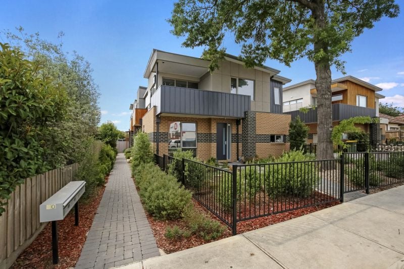 4/90 Watsonia Road, Watsonia