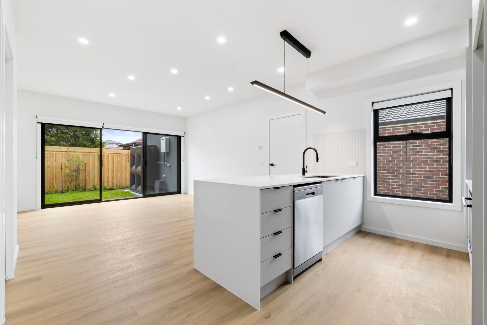 Modern 3-Bedroom Home Offering Lifestyle & Convenience