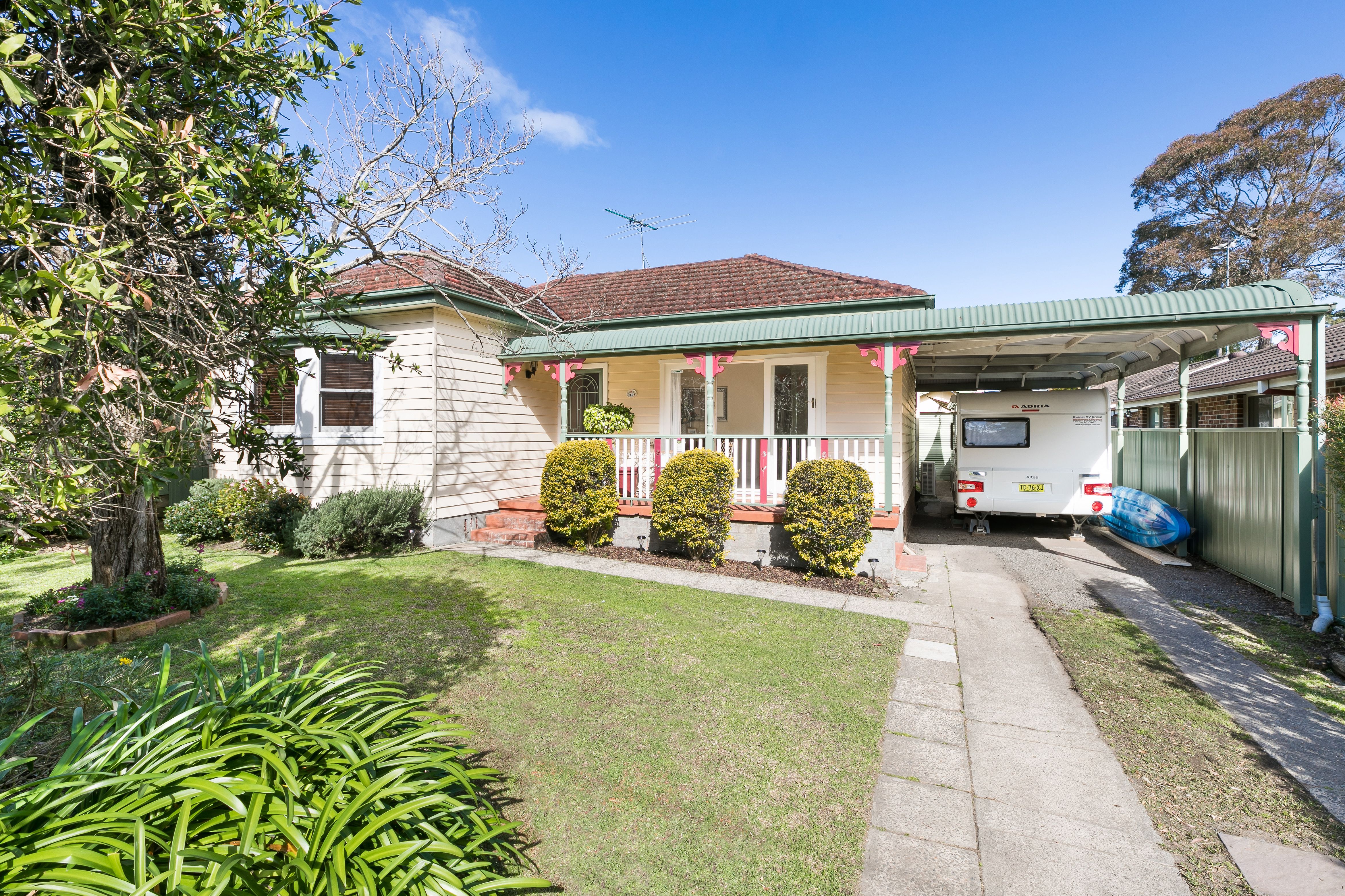 46 Bulwarra Street, CARINGBAH SOUTH, Caringbah South - Thumbnail 3