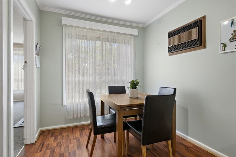 125 The Fairway, Kingsbury