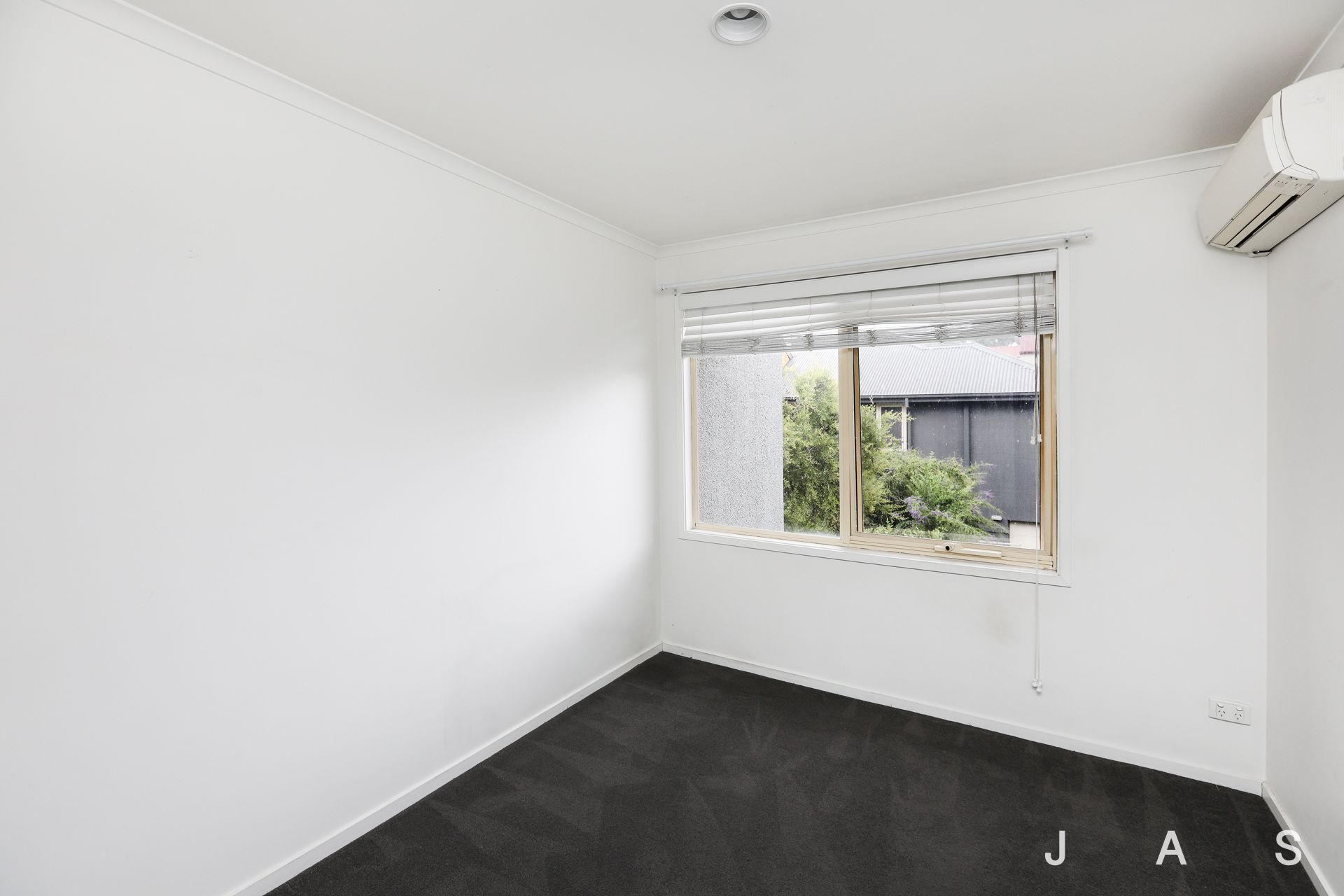 10 Cuffe Walk Kensington VIC, Kensington - Thumbnail 8