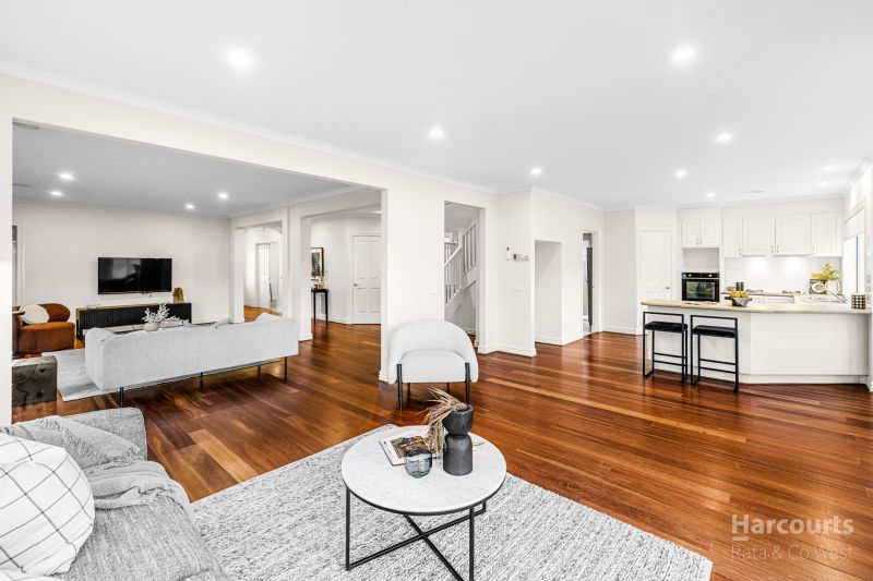 11 Macedon Close, Caroline Springs