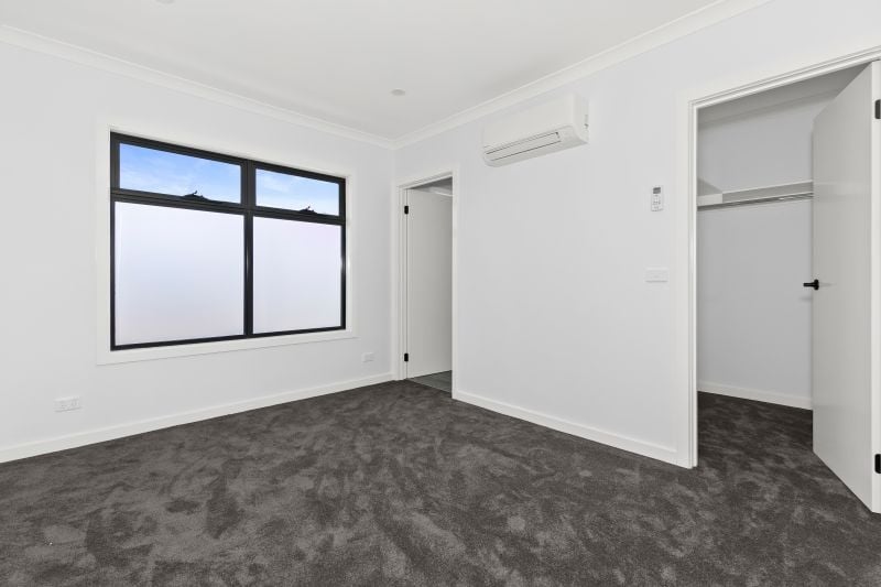 3/19 Storey Road, Reservoir