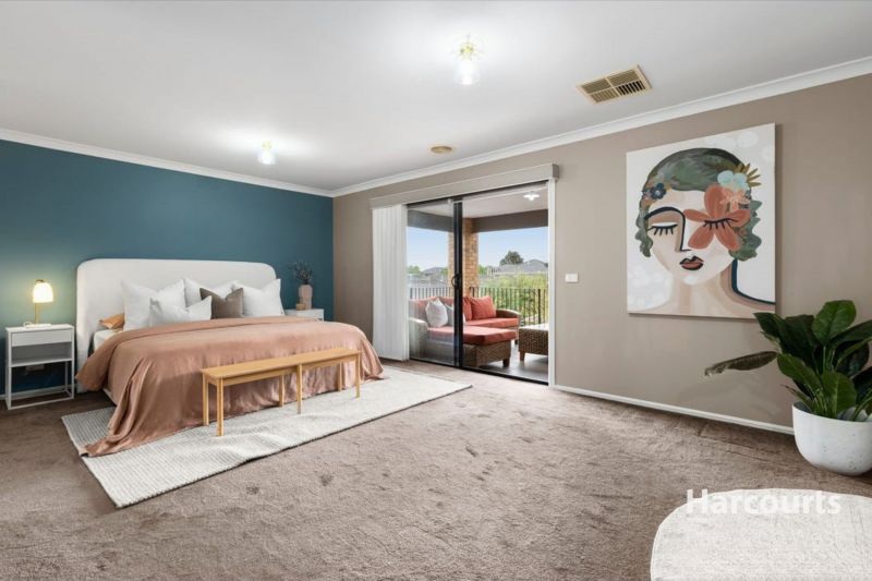 15 Clementson Drive, Caroline Springs