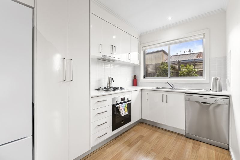 2/1 Palm Street, Thomastown