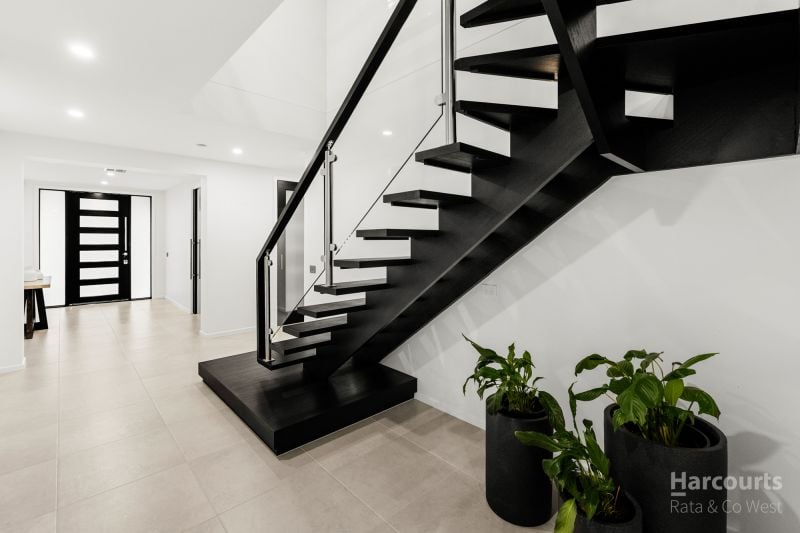 24 Stricta Circuit, Fraser Rise