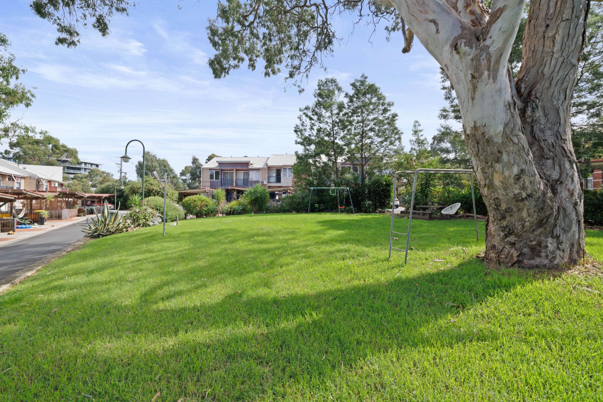 Simplicity, Comfort & Convenience in a Prime Location