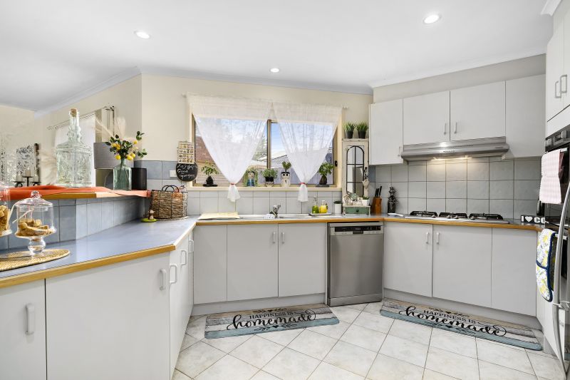 27 Maserati Drive, Epping