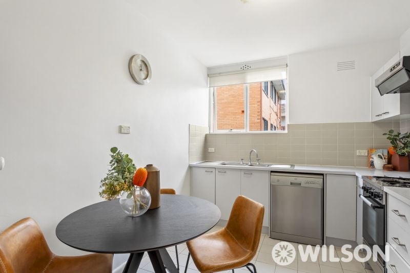 6/2 Celeste Court ST KILDA EAST VIC, St Kilda East - Thumbnail 3