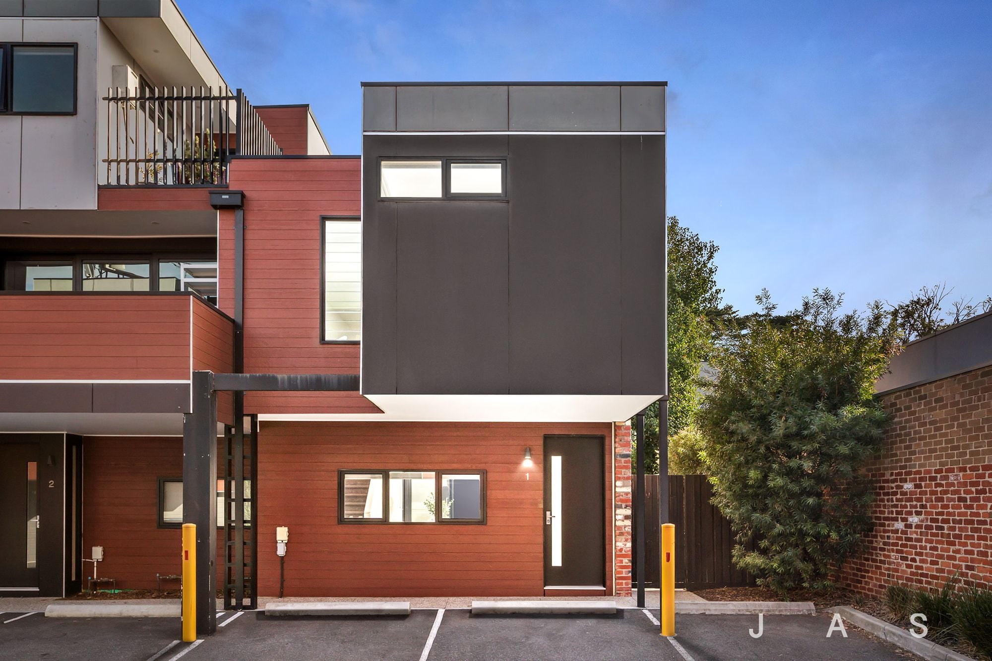 1/25 Somerville Road Yarraville VIC, Yarraville - Image 1