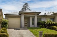 2/275a Princes Way, Drouin VIC