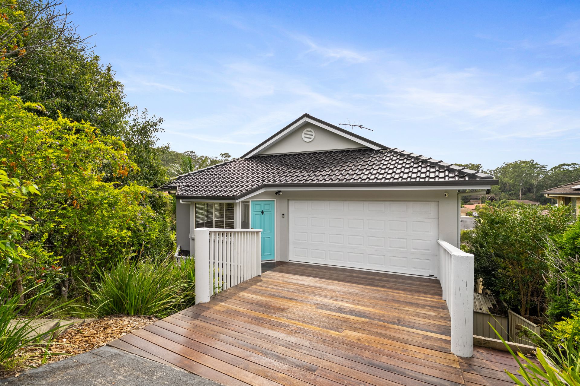 3 Stewart Brougham Close, Lisarow, Lisarow - Thumbnail 3