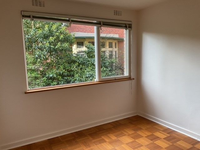 Spacious Light Filled Apartment!