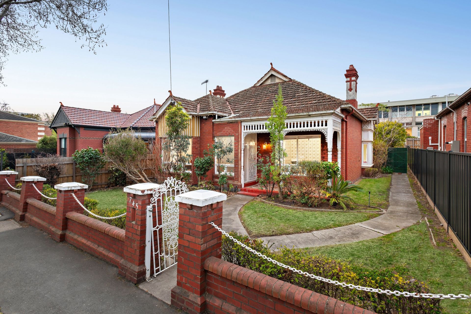 745 Malvern Road, Toorak VIC, Toorak - Thumbnail 2