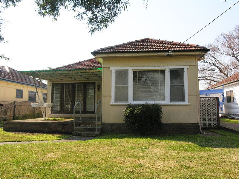 8 Meriel Street SANS SOUCI 2219