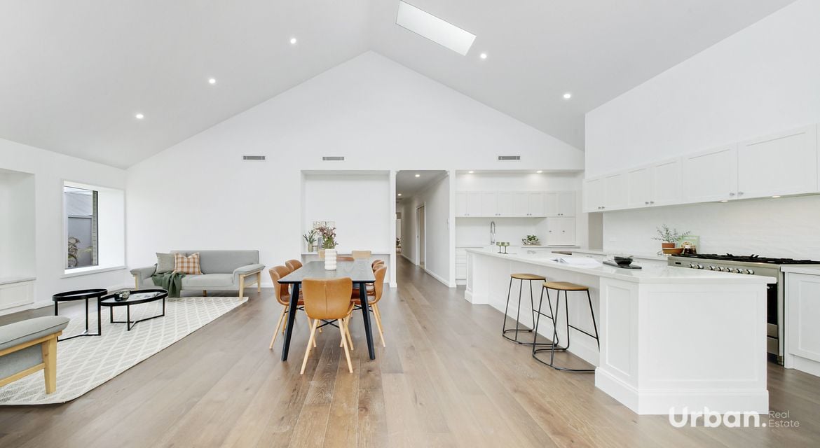 North Rothbury 16 Peachy Avenue