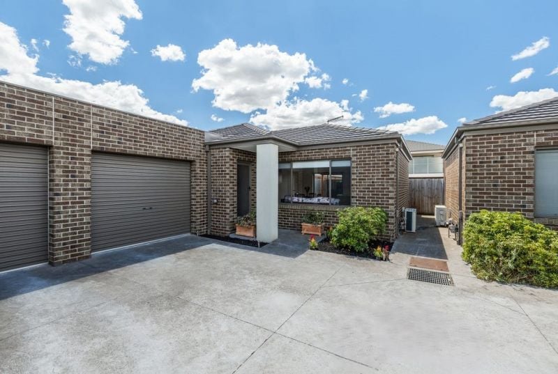 2/59 Craigmoor Crescent, Mernda