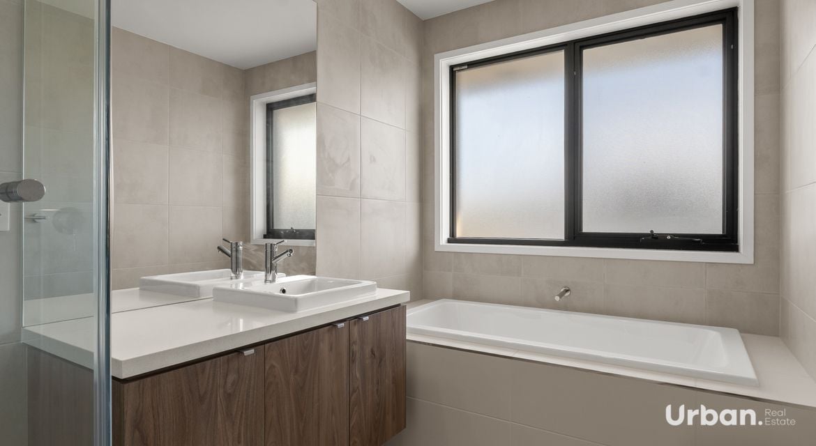 Box Hill 37 Storyteller Parkway (Gables)