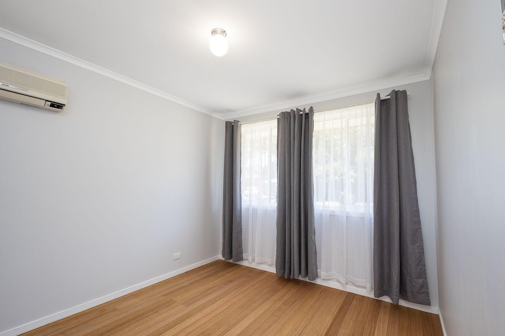 Spacious 4-Bedroom Home with Large Backyard!