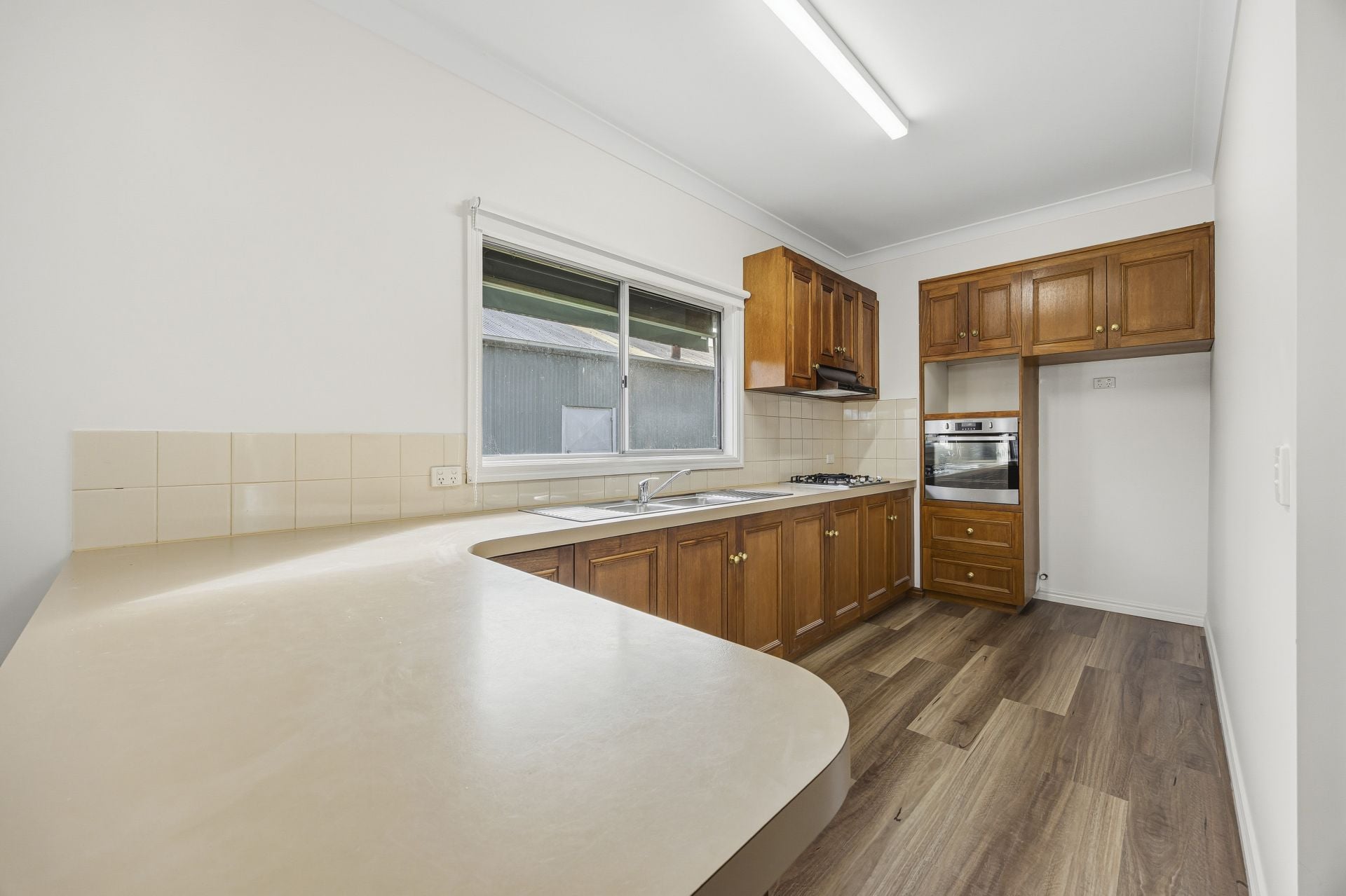 1 Bennett Street, Canadian, Canadian - Thumbnail 5