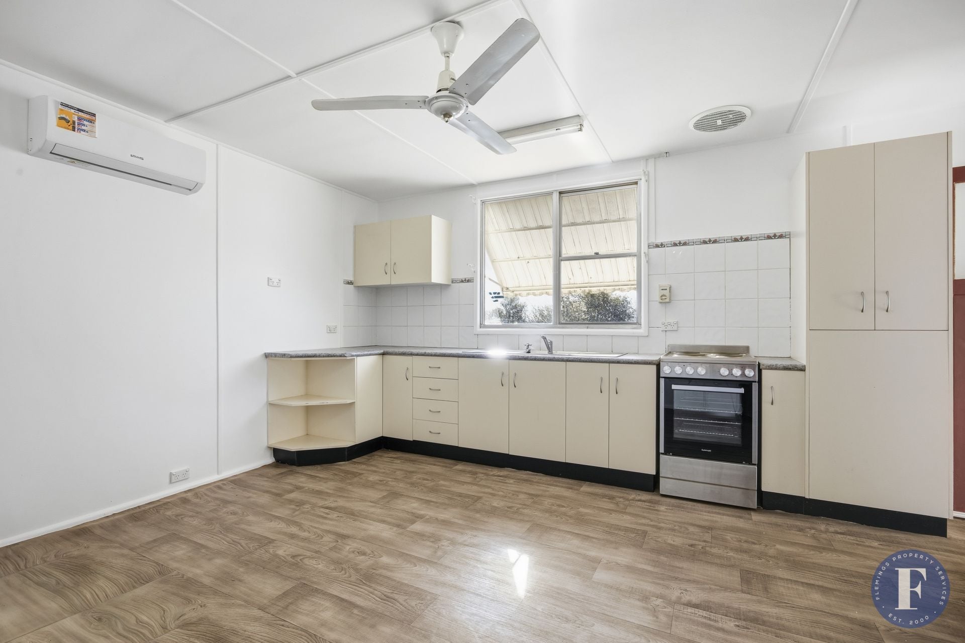 23 Scott Street, Harden NSW, Harden - Thumbnail 4