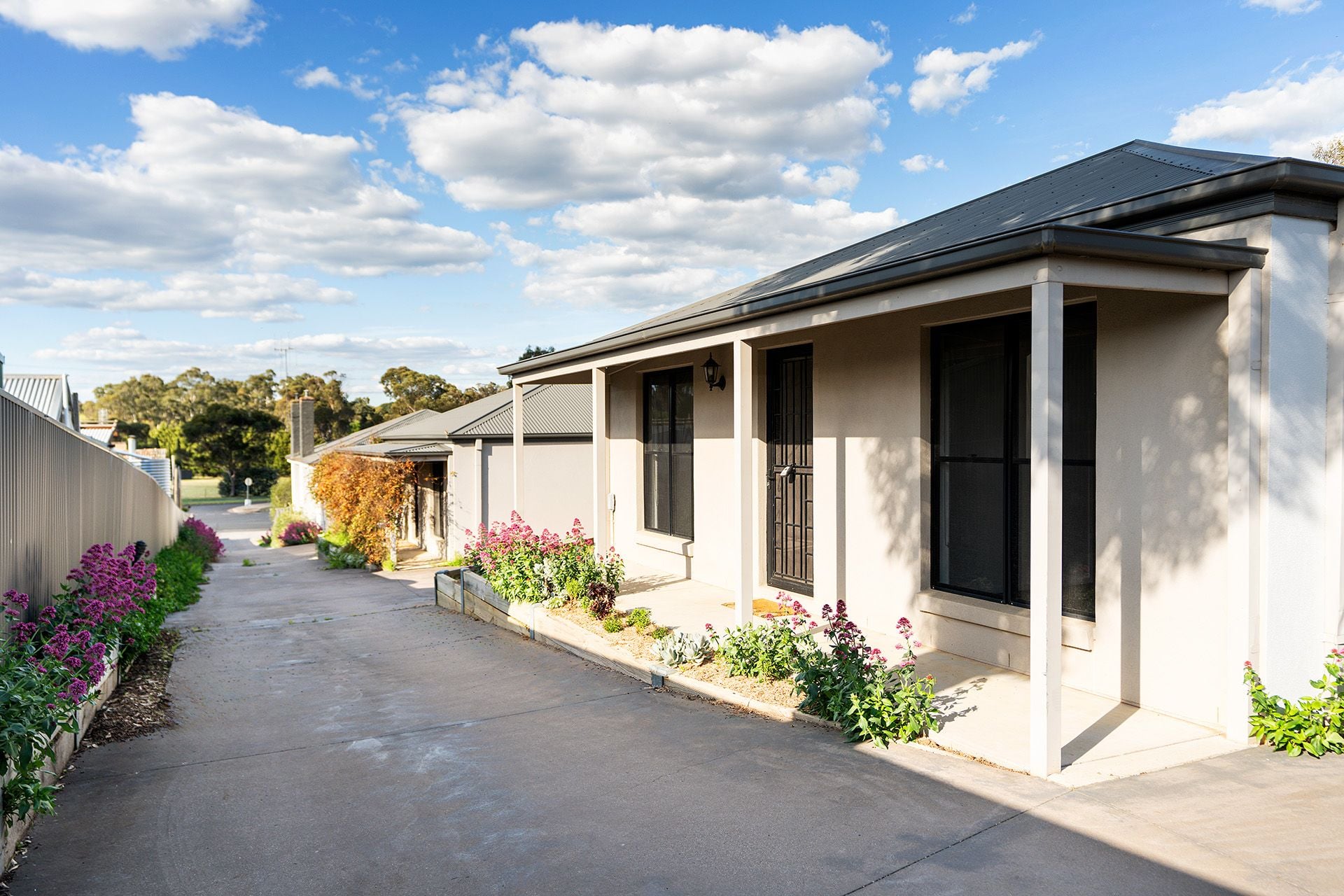 3/77 Elizabeth Street, Castlemaine - Thumbnail 2