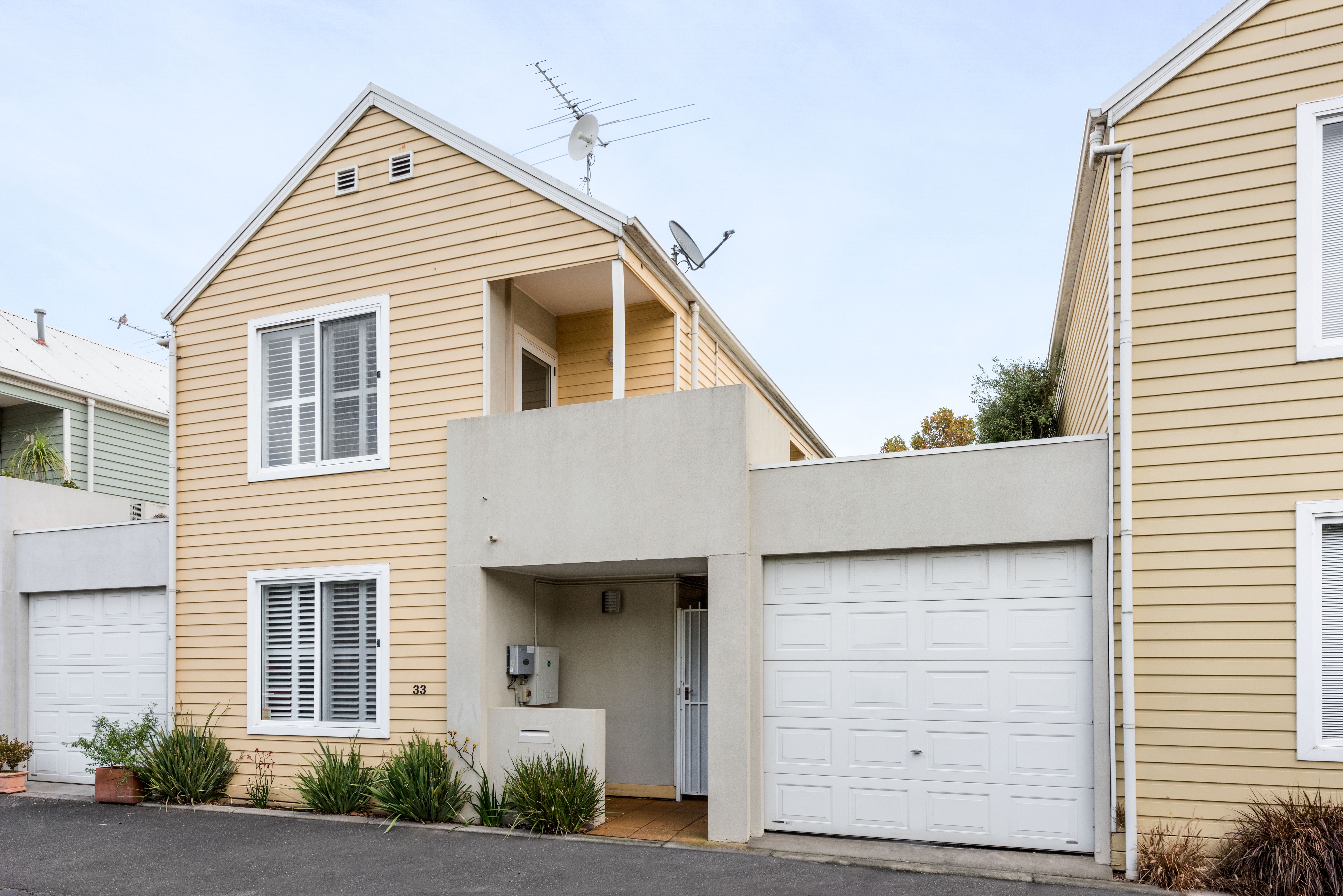 31-33 Merino Mews Kensington VIC, Kensington - Thumbnail 2