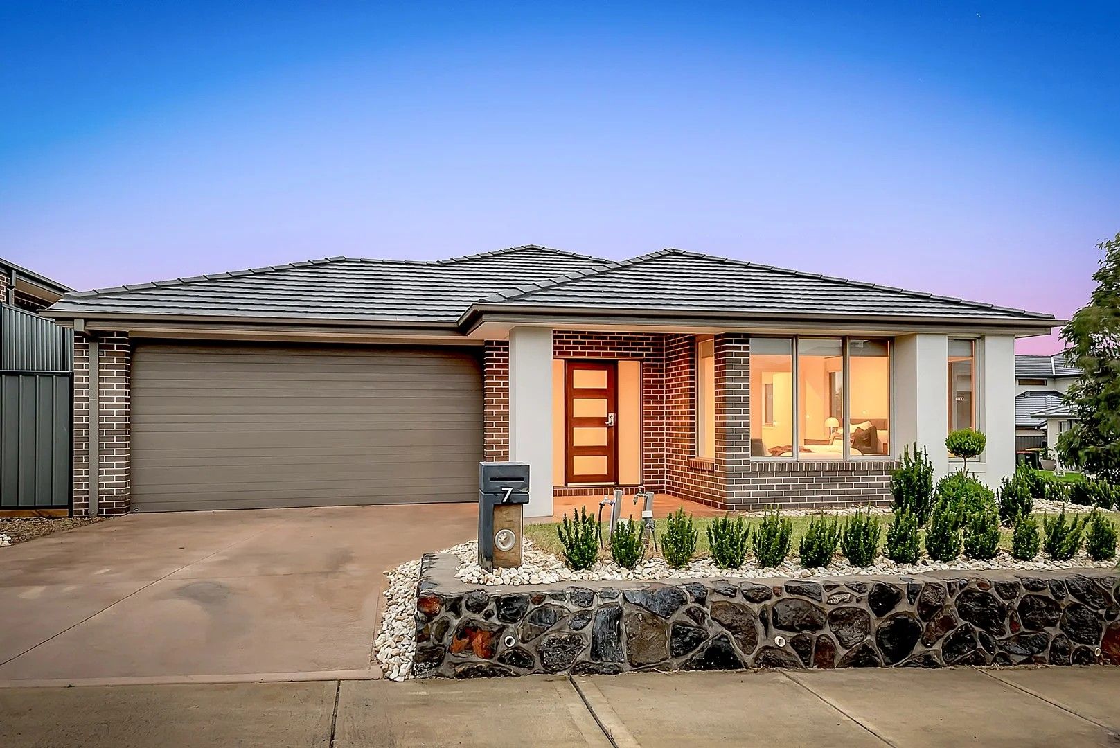 Spacious Family Home in Sought-After Mt Aitken Estate
