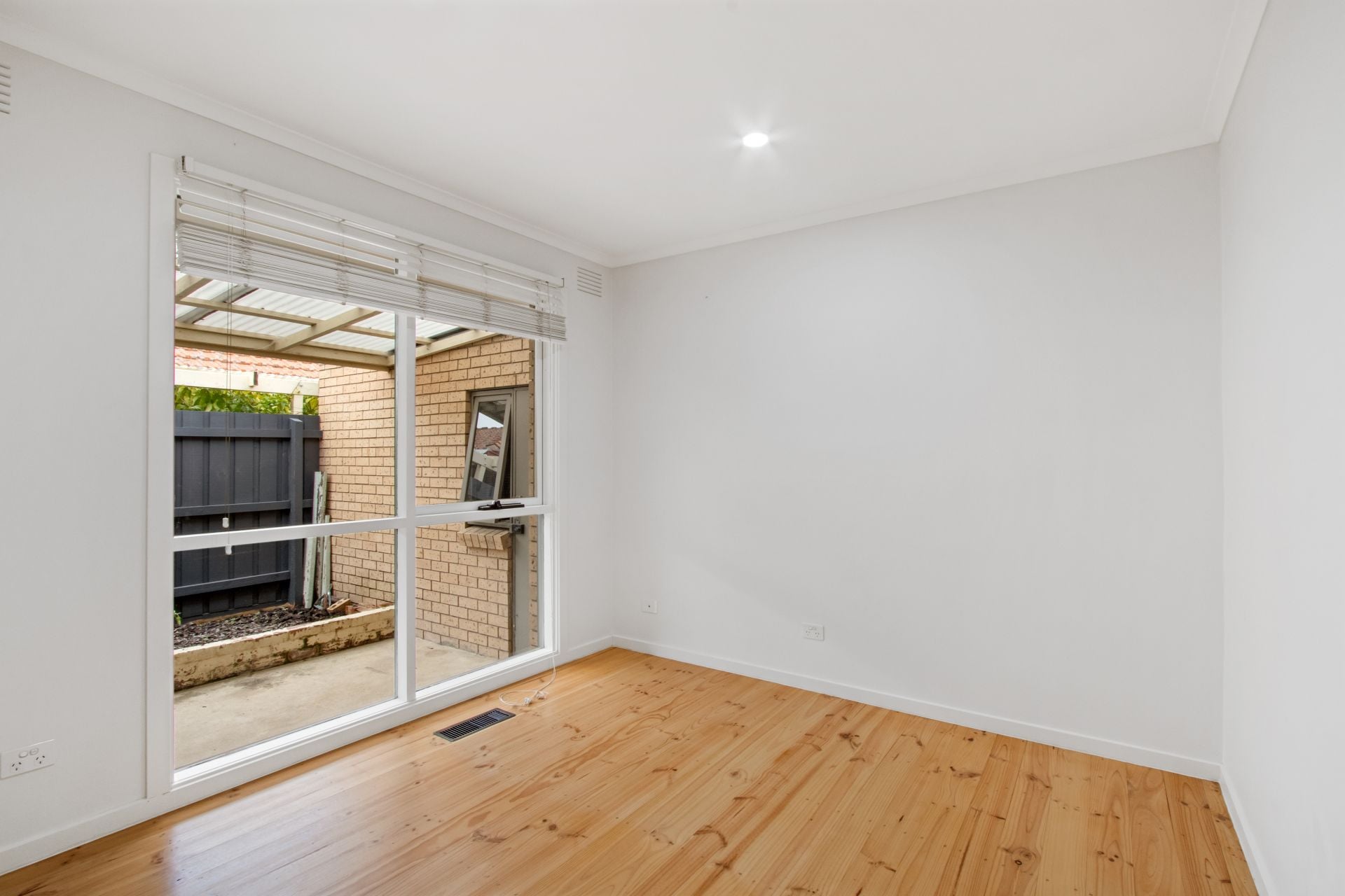 Stunning unit in premium locale