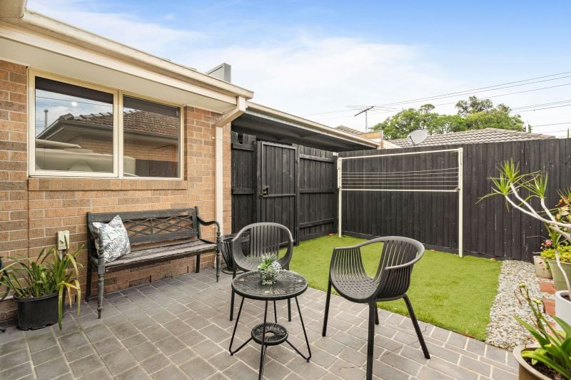 2/30 Heyington Avenue, Thomastown