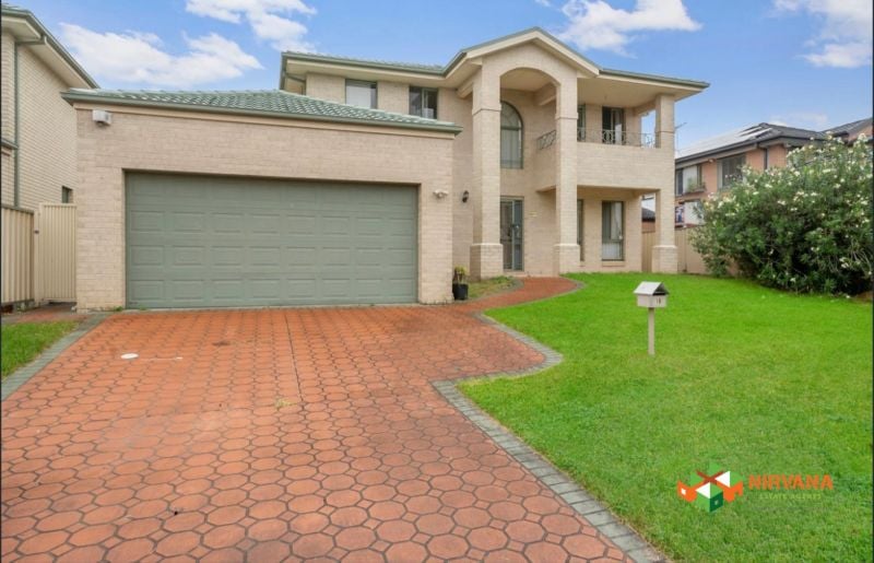 Ready to move ! 
Spacious Family Home with Multiple Living Areas & Alfresco Entertaining !