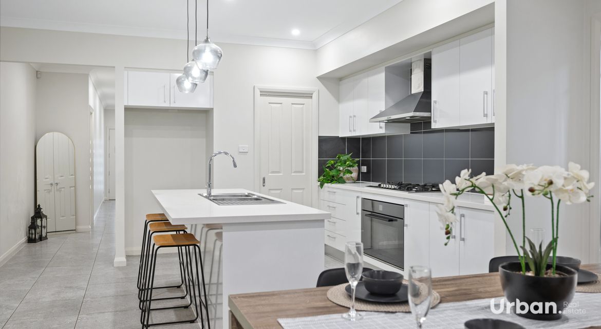 Austral 673 Edmondson Avenue