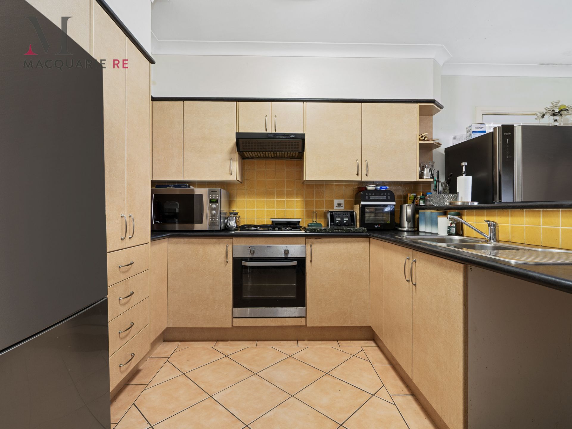 3A Nutmeg Close Casula NSW, Casula - Thumbnail 2