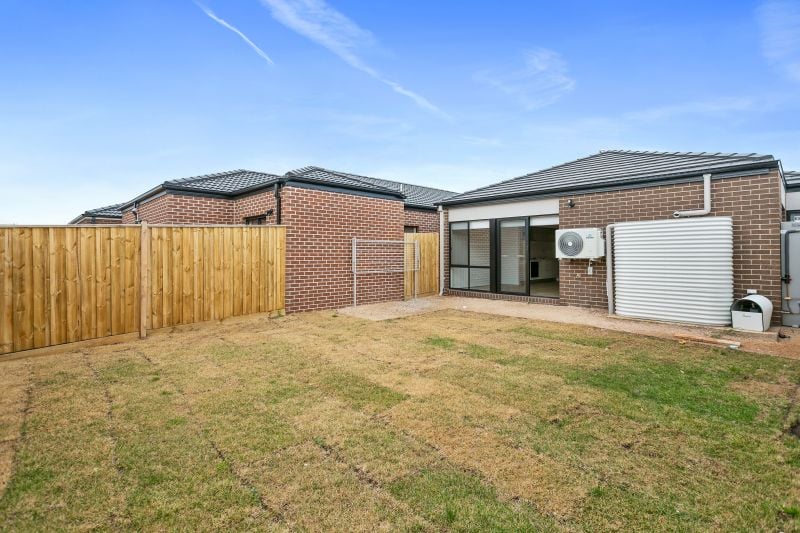 19 Delhi Grove, Rockbank