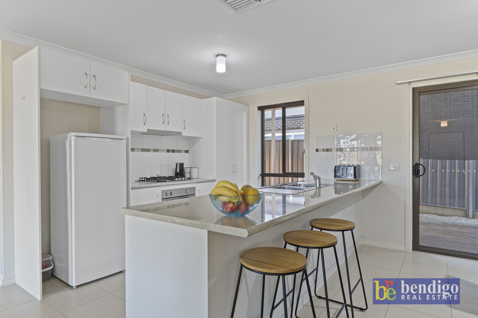 116 Aspinall Street Golden Square VIC, Square - Thumbnail 4