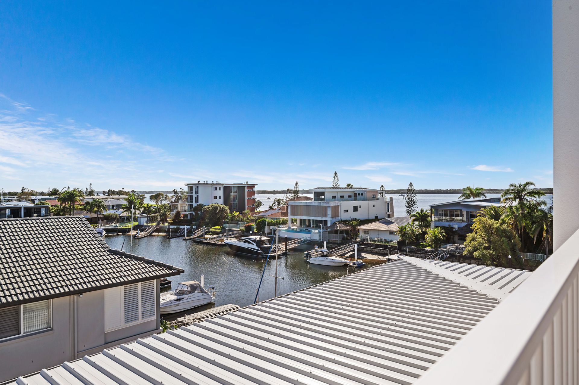 3/15 Canal Avenue, Runaway Bay - Thumbnail 4