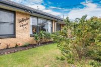 2/2A Marine Avenue, Mornington VIC