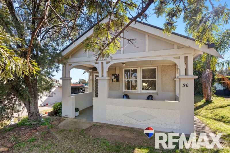 JUNEE 36 George Street