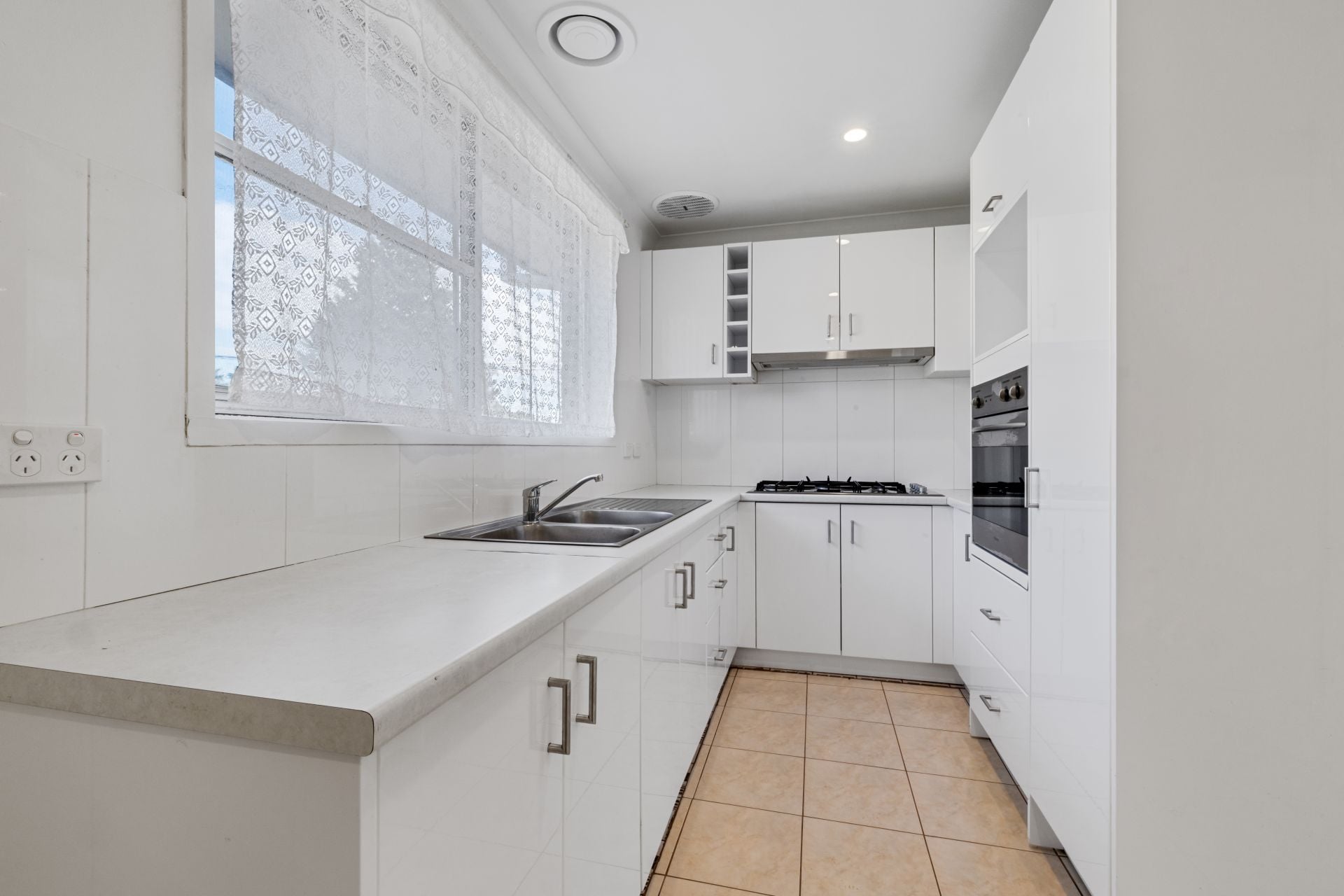Comfortable Family Living in a Convenient Location