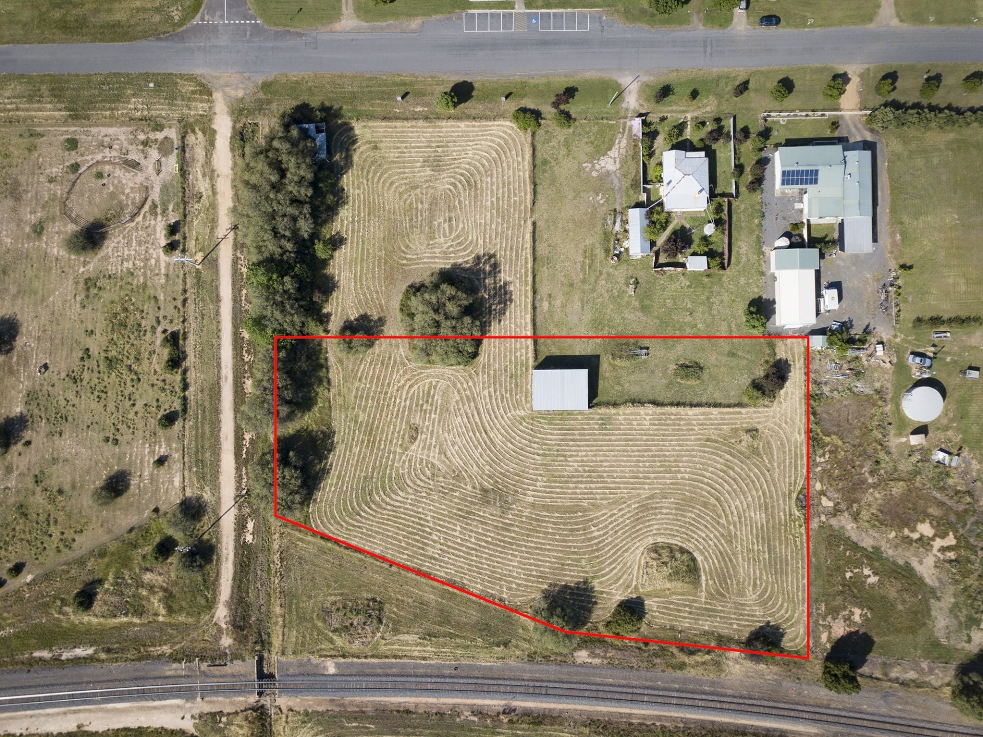 1 REAR/93 Maude Street, Dunolly - Thumbnail 2